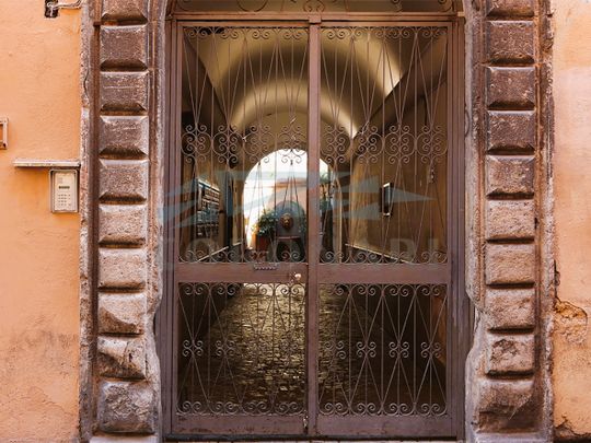 Appartamento – Trastevere, Via della Scala – 01AF5087 - Photo 1