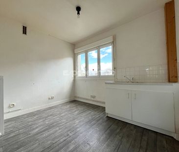 Location Appartement 2 pièces 51m² NOTRE DAME DE BONDEVILLE 76960 - Photo 2