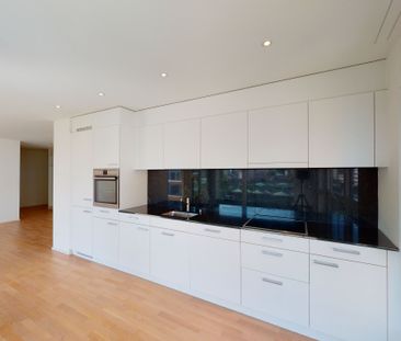 Moderno e luminoso 2.5 locali - Foto 2