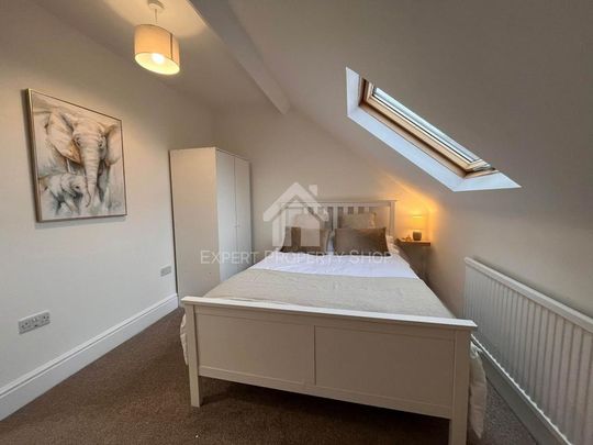 1 bedroom in a house share to rent - Photo 1