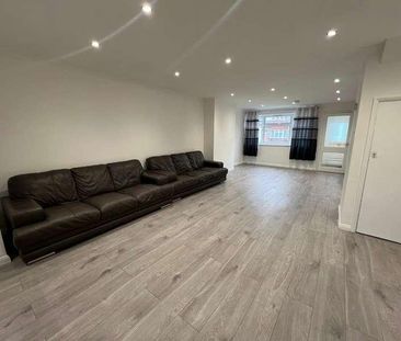 Sutton Hall Road, Hounslow, TW5 - Photo 2