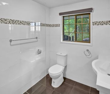 7 Elwyn Court QLD 4127, Springwood - Photo 3