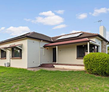 Spacious & Versatile Family Home in Prime Seacliff Location - Photo 6