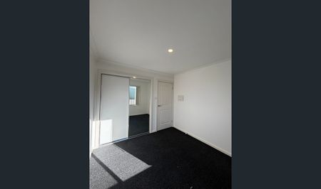 Modern & Low-Maintenance Granny Flat In Prime Location - Photo 3