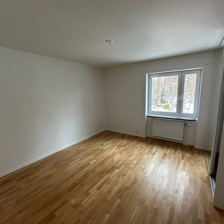 Rönnbergagatan 37- 3rok (lgh 1203) - Photo 1