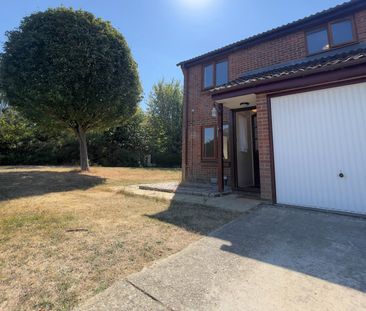 3 bedroom House in Chesterblade Lane, Bracknell - Photo 4