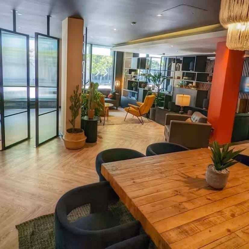 Standard Studio - Photo 1