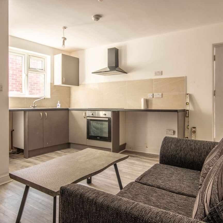 2 Bedroom - Photo 1