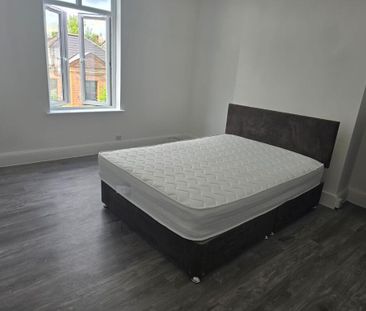 Lacey Street, Widnes, Cheshire, WA8 - Photo 2