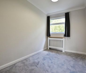 3 bedroom end of terrace house to rent - Photo 6