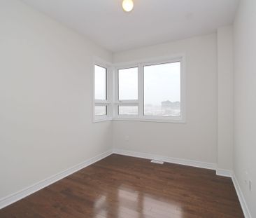 For Lease - 102 Hilts Drive Unit# 2nd & 3rd, Richmond Hill, Ontario - Photo 3