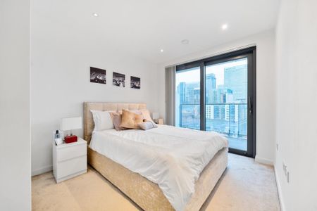 1 Bed Flat, Horizons Tower, E14 - Photo 3