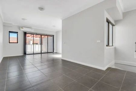 “Cosy, Convenient and Ready for You!” - Photo 2