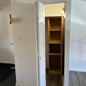 Studio a louer - Photo 2