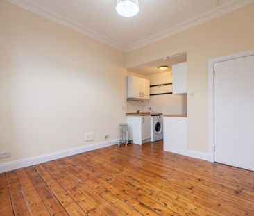 1 bedroom ground floor flat to rent - Photo 1
