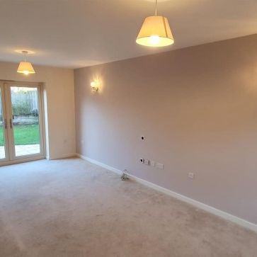 4 BED Detached house To rent - Photo 1