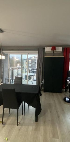 Très grand 4 1/2 récent à louer dans un secteur tranquille dans les Laurentides (Saint-Jérôme) - Photo 1