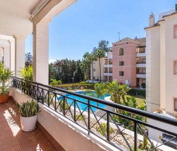 3 Bedroom Apartment For Rent in Nueva Andalucía, Málaga - Foto 6