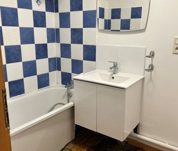 Location Appartement 3 pièces 47m² - Photo 2