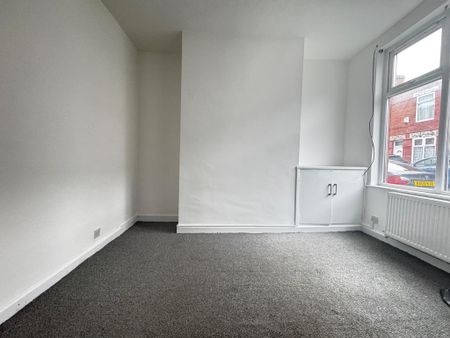2 bedroom terraced house to rent - Photo 5