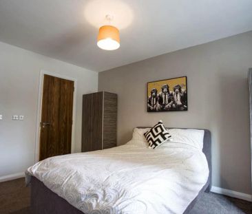 2 bedroom apartment to rent - Photo 4