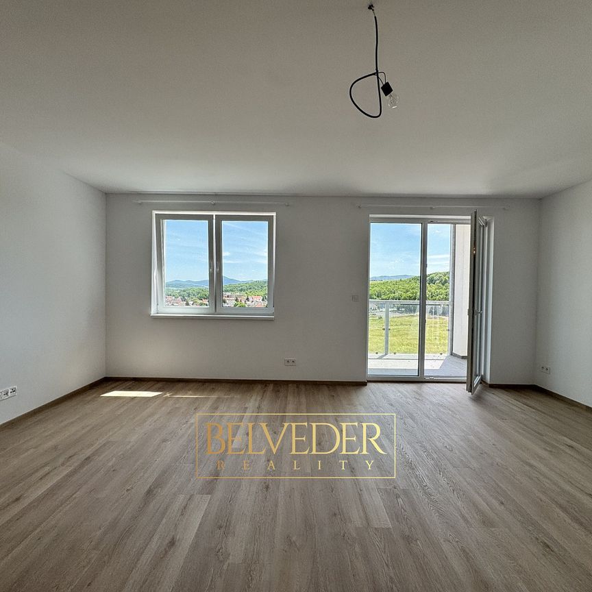 Pronájem bytu 2+kk 70 m² - Fotografie 1