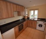 1 bed Apartment - To Let - Photo 5