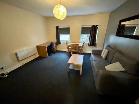 2 bedroom apartment to rent - Photo 4