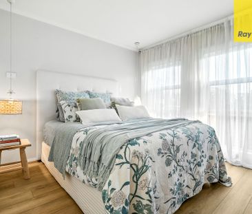 BEAUTIFULLY PRESENTED FAMILY HOME!!! - Photo 4