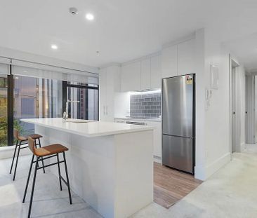 Executive Apt | Sea Views | University / Hospital - Photo 2