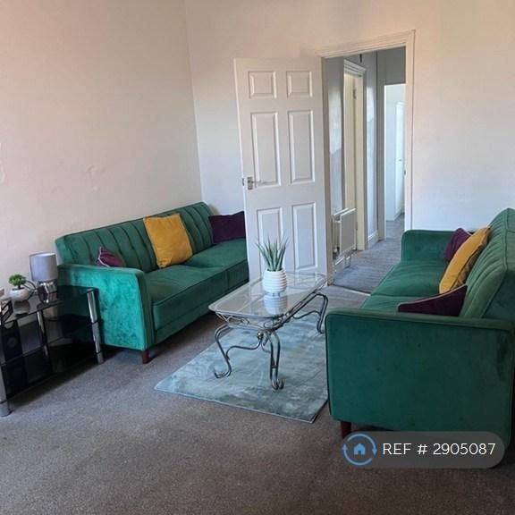 4 bedroom terraced house to rent - Photo 1