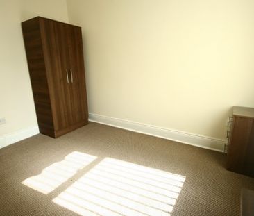 3 Bed - Hazelwood Avenue, Jesmond, Ne2 - Photo 2