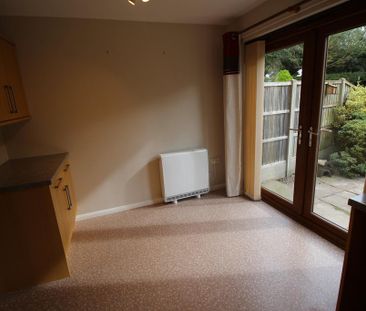 2 bedroom semi-detached house to rent - Photo 2