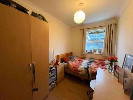 5 bedroom semi-detached house to rent - Photo 3