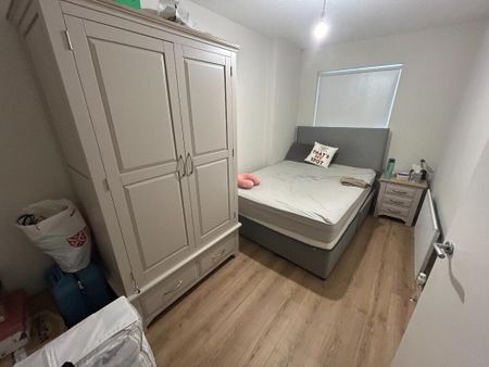 511 College Court Central, Belfast, BT1 6BZ - Photo 4