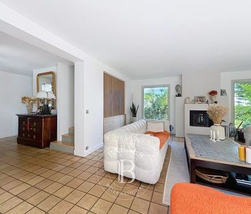 Maison • Marnes-la-Coquette - Photo 2