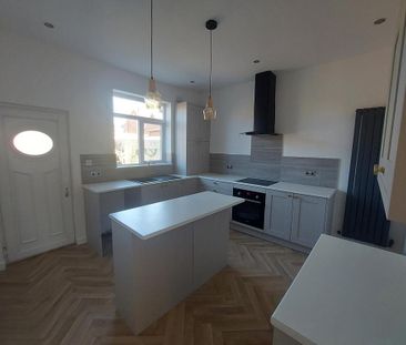 2 bedroom terraced house to rent - Photo 6