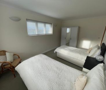 2 bedroom semi-detached bungalow to rent - Photo 6