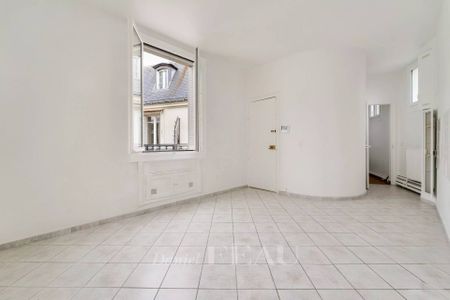 Location appartement, Paris 7ème (75007), 5 pièces, 142.4 m², ref 86720041 - Photo 2