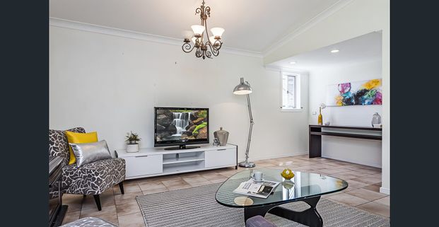 Stunning 5-Bedroom Family Home in Premier McDowall School Zone - Photo 1