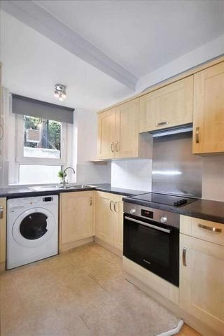 Dewsbury Court, Chiswick, London, W4 - Photo 5