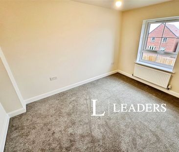 3 bedroom house to rent Chicory End, Stafford, Staffordshire, ST16 - Photo 2