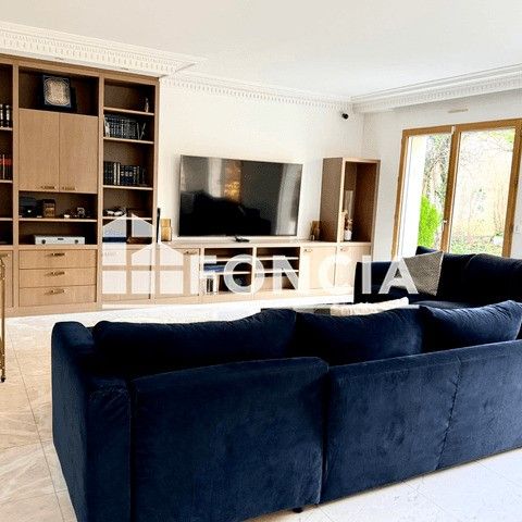 Tout savoir sur cette maison dans le quartier Buzenval, à Rueil-Malmaison - Photo 1