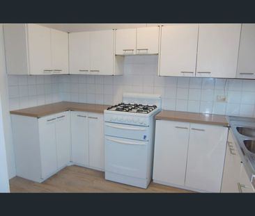 8/82 Oliver Street, Freshwater, NSW 2096 - Photo 4