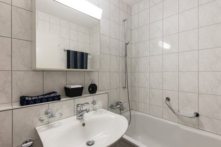 2 Zimmer, 60 m², 1. Stock - Foto 3