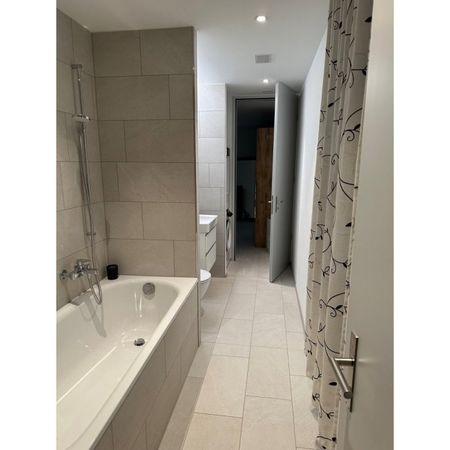5.5 Zimmer, 111 m², 3. Stock - Foto 3