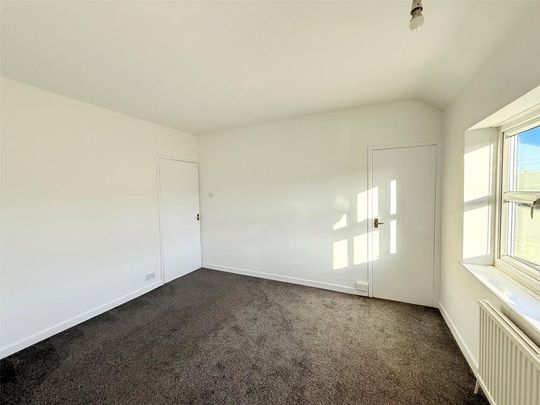 2 bedroom end of terrace house to rent - Photo 1