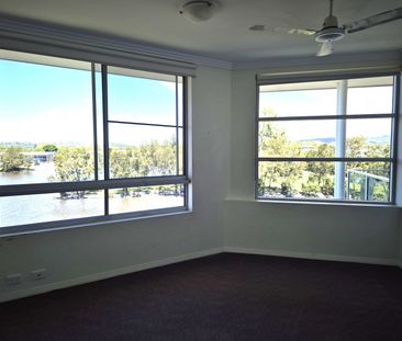 Two Bedroom Property with Lakeside Views Situated in Varsity Lakes - Photo 2