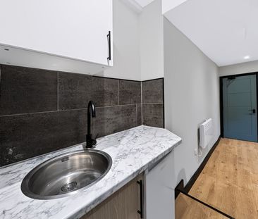 Studio Flat, Stoke Newington High St, N16 - Photo 4