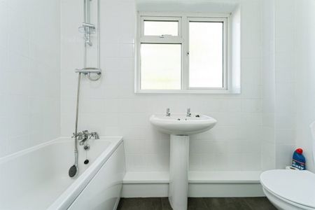 Ash Tree Close - Photo 5